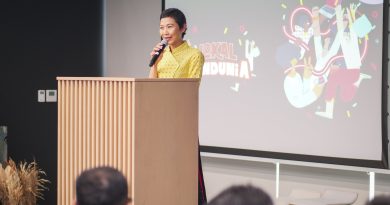 Vonny Susamto, Senior Director of Tokopedia dan TikTok Shop Indonesia, menyampaikan sambutan dalam acara peluncuran Program Persiapan Ekspor #LokalMendunia di Jakarta (11/5).
